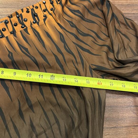Rampage NWT One Shoulder Animal print and beaded Top with rushed Bottom. - Picture 7 of 8